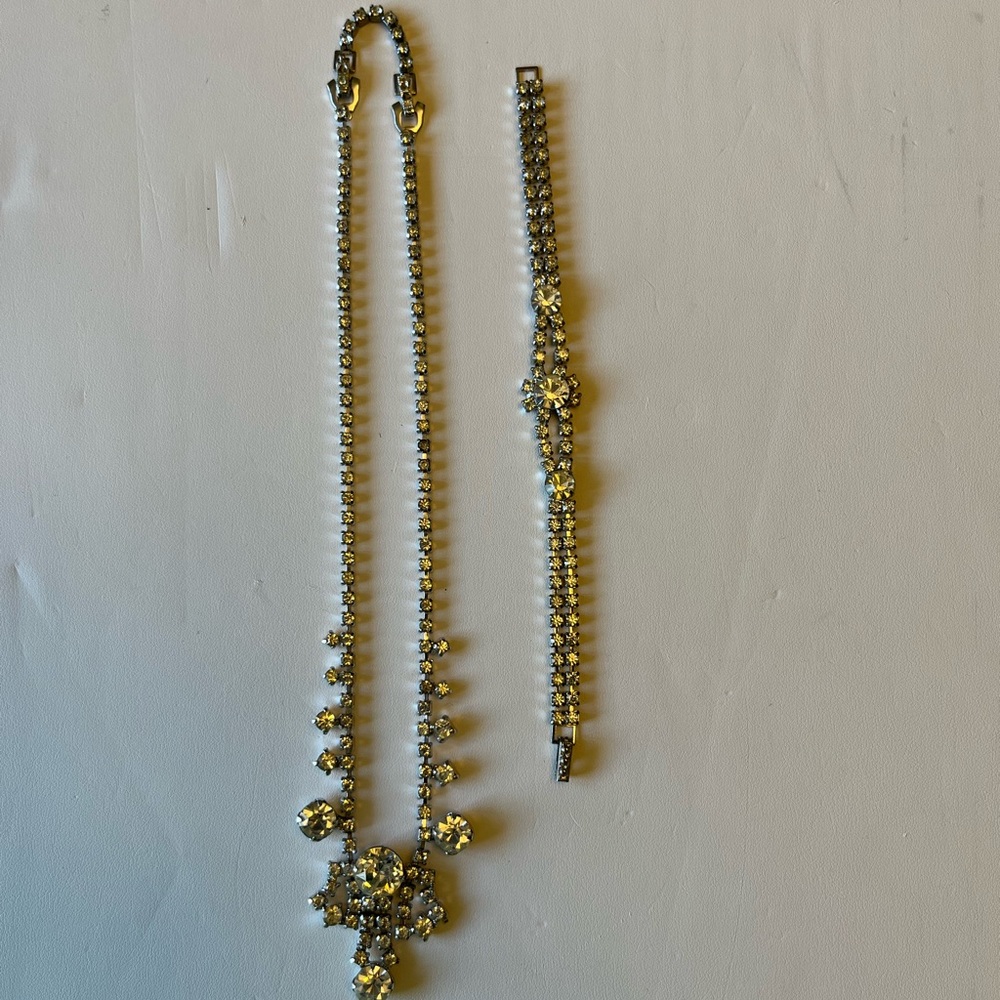 Lovely Vintage Rhinestone Necklace and Bracelet with Free Earrings